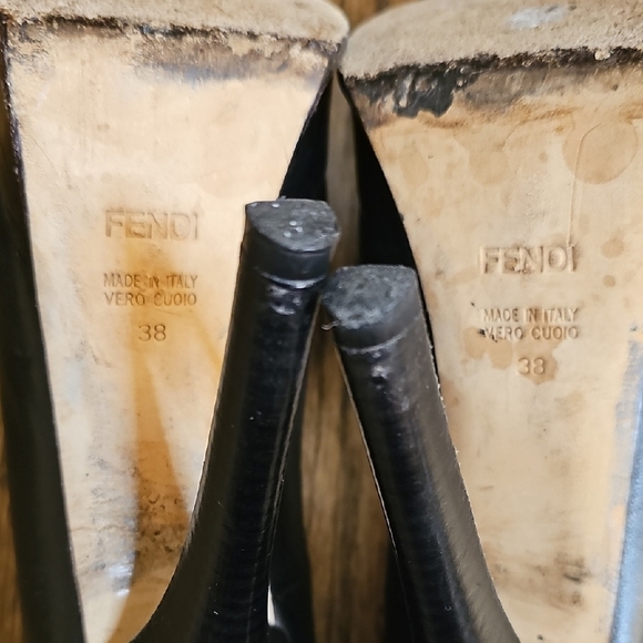 Fendi Black Platform Heels with Gold Accent - Picture 9 of 9